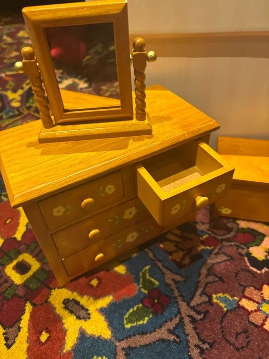 Angelina Ballerina Bedroom Set - Picture 5 of 8